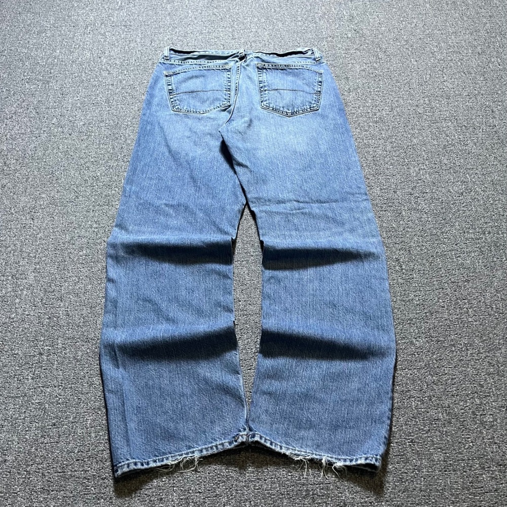 Vintage Cremieux Straight Leg Jeans 33x32 Blue Light Wash Distressed Y2K